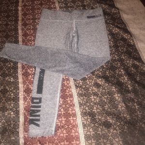 Pink vs yoga leggings💖